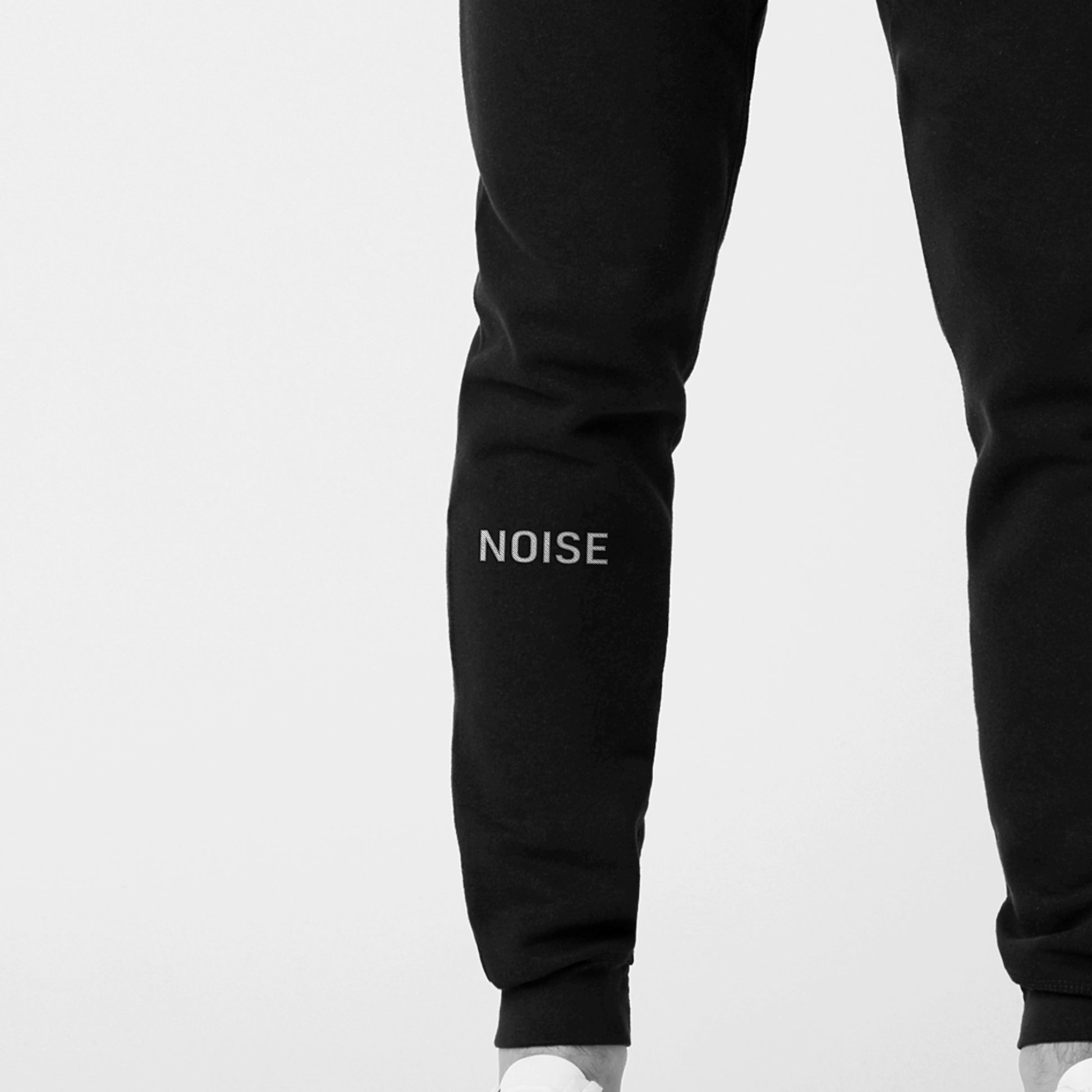 Black jogger Made in Noise Clothing - Noise jogger detail